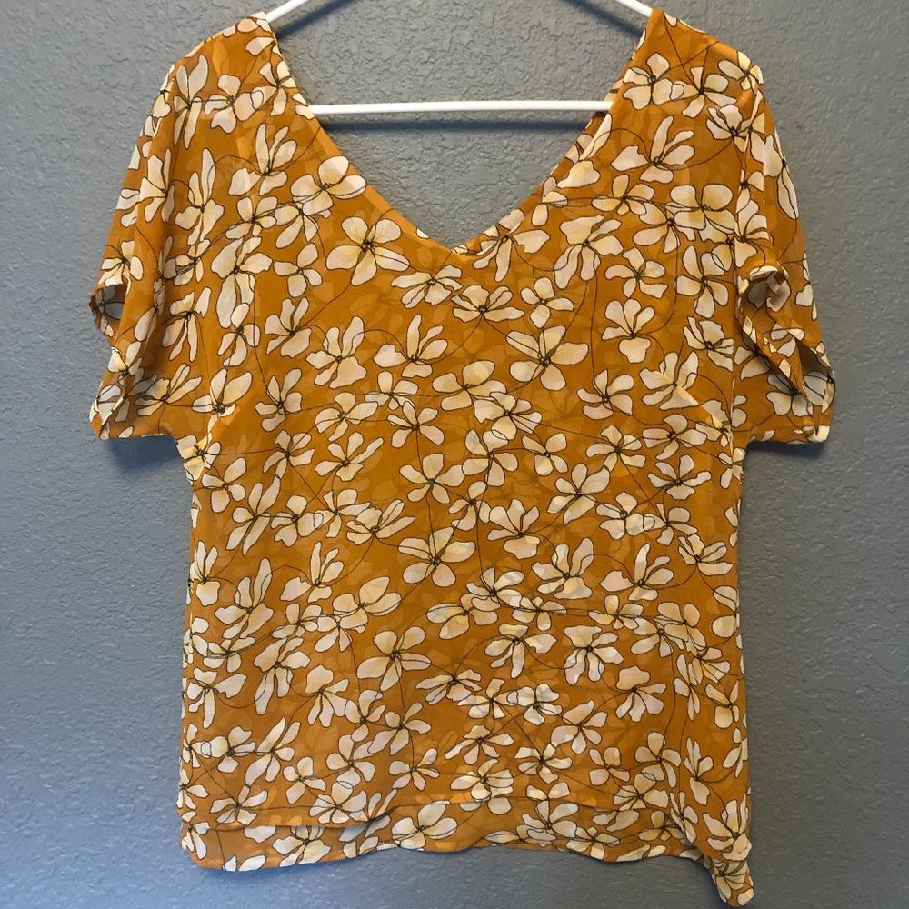 Cabi Flowered Top